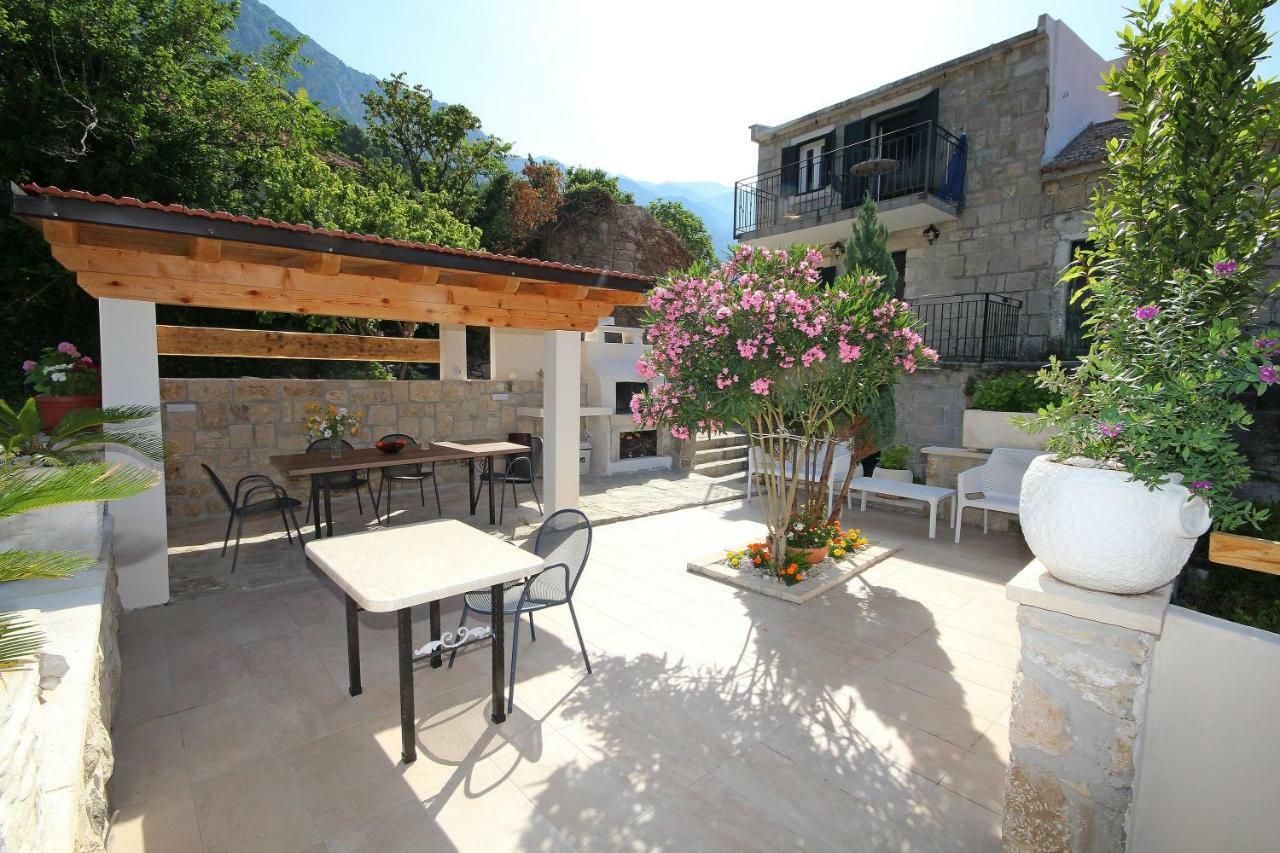 Apartmani Dalmacija Brela Exterior foto